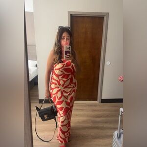 Meet your Posher, Damaris